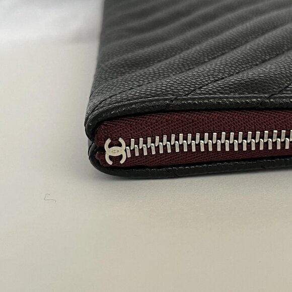 CHANEL Caviar Black Leather Chevron Clutch Medium O Case Pouch, 8 x 11 in - Picture 4 of 10